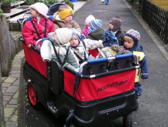 Krabbelmäuse Krippenwagen